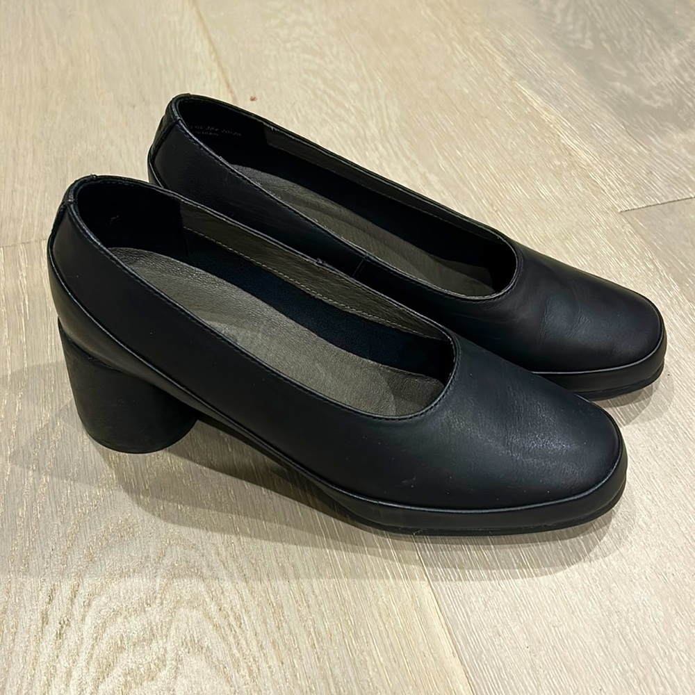 Camper Upright womens 38 block heel pumps